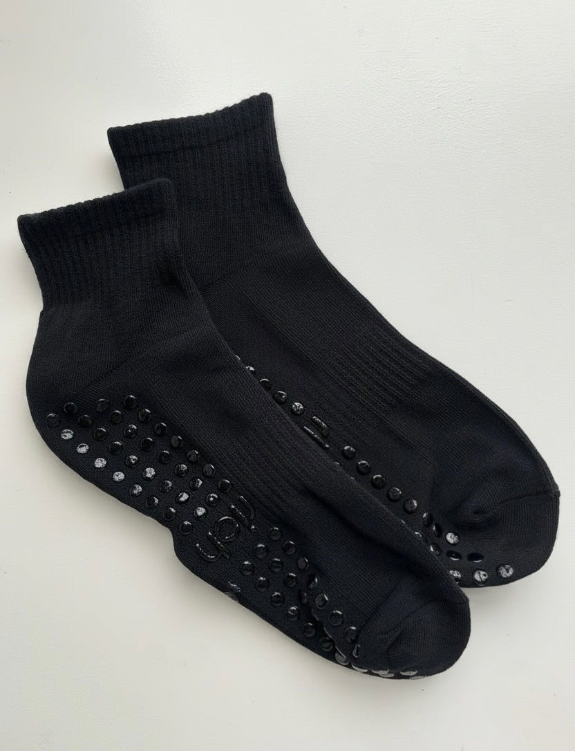 Everyday Black Grip Socks - Extended Fit